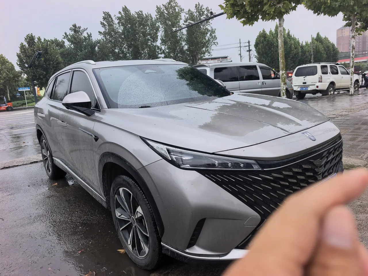 Roewe 2023 RX5 1.5TGI 330TGI Super Sliding Screen Edition Automatic Gear 2