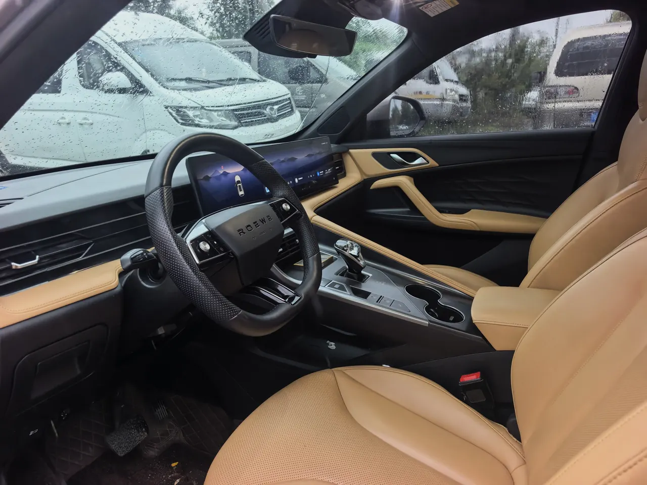 Roewe 2023 RX5 1.5TGI 330TGI Super Sliding Screen Edition Automatic Gear 3