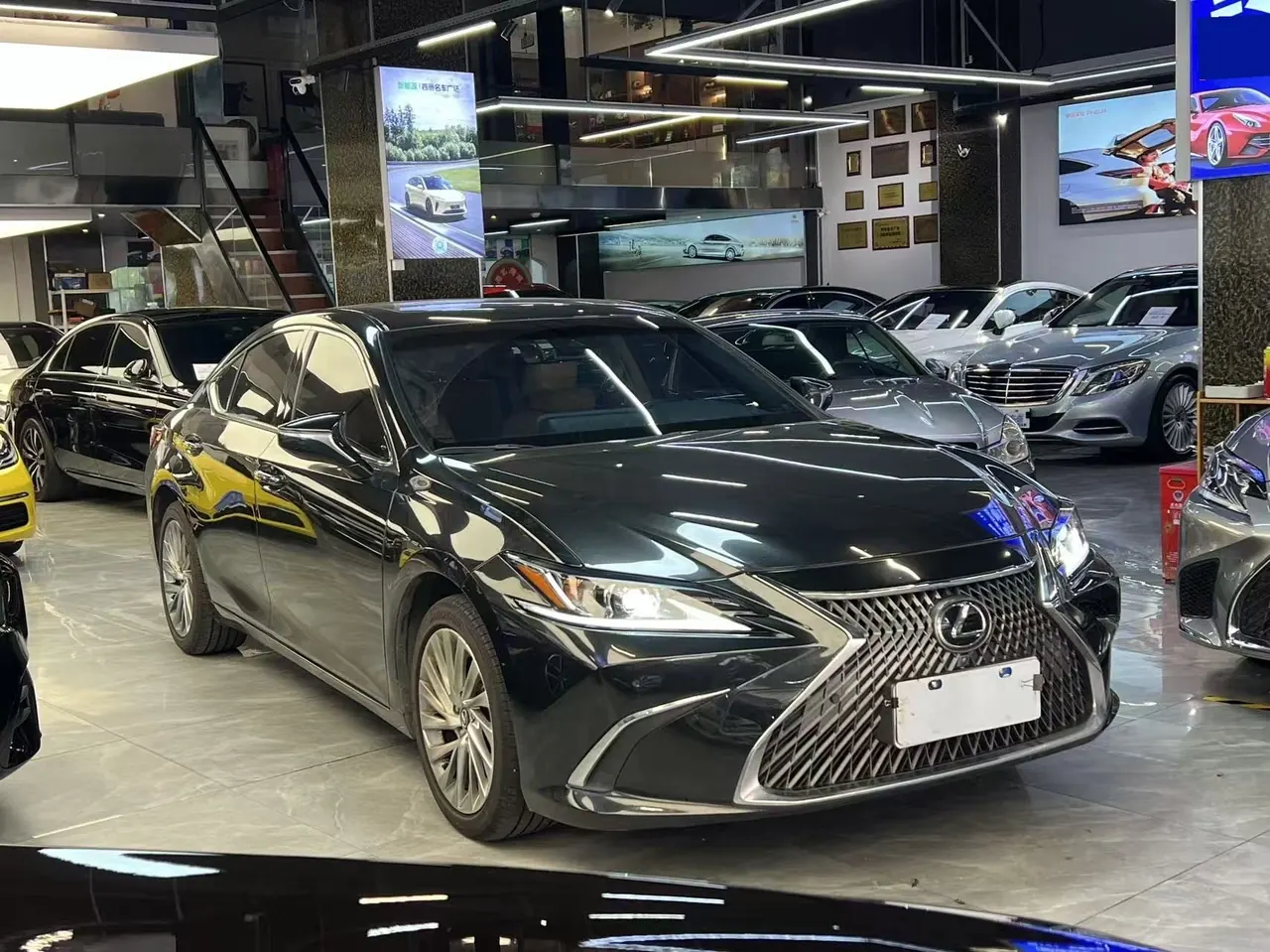 Lexus ES (Imported) 2022 ES200 2.0 Stepless Premium Edition Automatic Gear 3