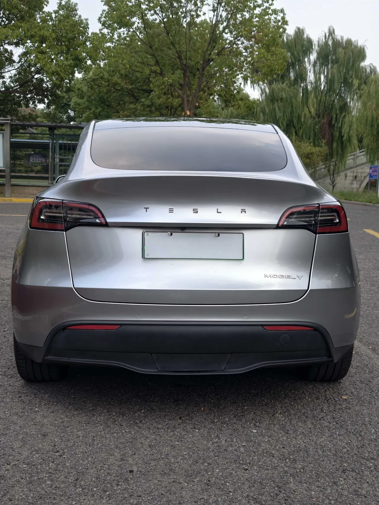 Tesla 2021 Model Y Standard Endurance Rear Drive Automatic Gear 5