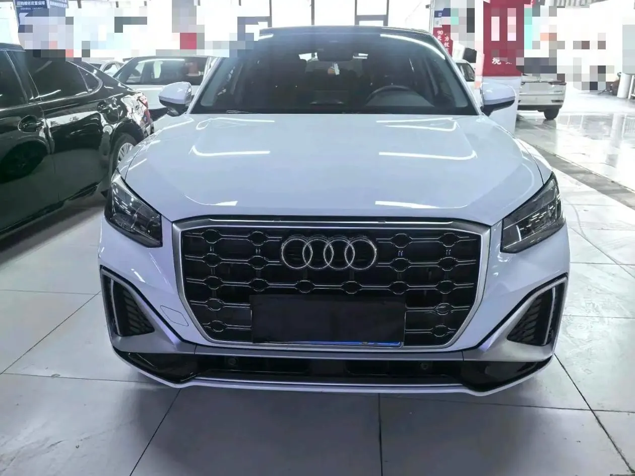Audi 2022 Q2L 1.4TFSI 35TFSI Aggressive Dynamic Automatic 3