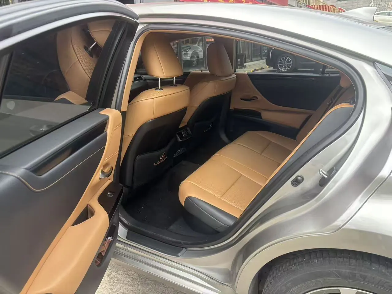 Lexus ES (Imported) 2021 ES300h 2.5 Stepless Excellence Edition Automatic Gear 3