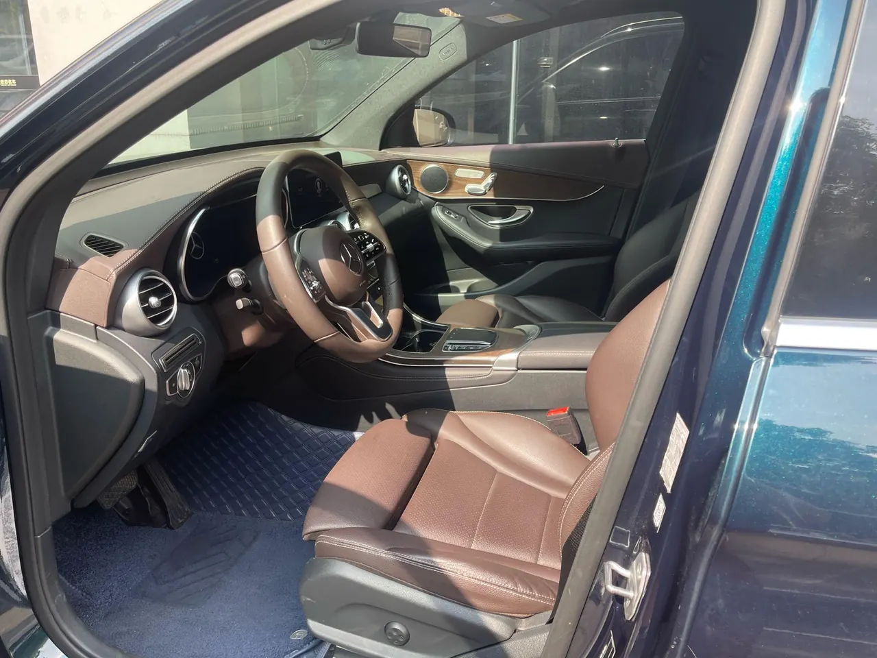 Mercedes Benz 2021 GLC 260 L 4MATIC 2.0T Luxury Automatic 4