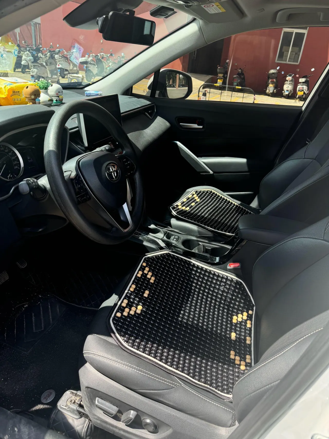 Toyota 2022 Front Landa 2.0 Stepless Luxury PLUS Edition Automatic Gear 4