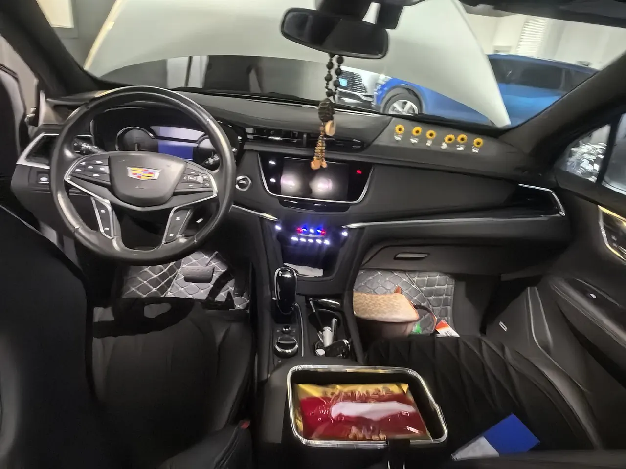 Cadillac 2022 XT5 48V 2.0T Two-Drive Luxury Automatic Gear 7