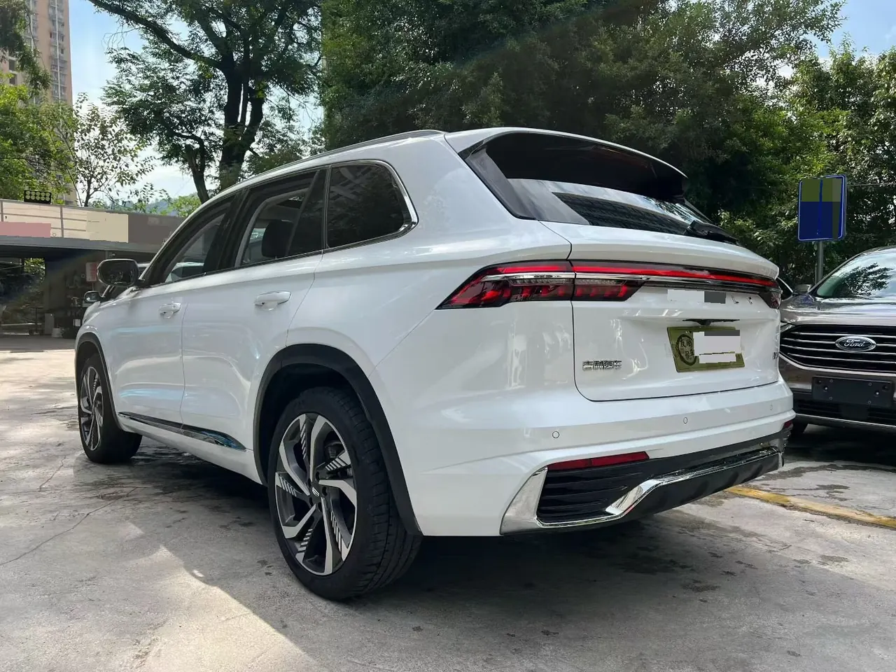 Geely 2024 XingyueL (Monjaro) 2.0TD EVO Two-Drive Long Wind Edition Automatic Gear 3