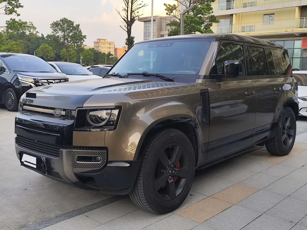 打开图片灯箱:Land Rover Guard (Imported) 2020 Guard 110 3.0T X P400 Automatic Gear