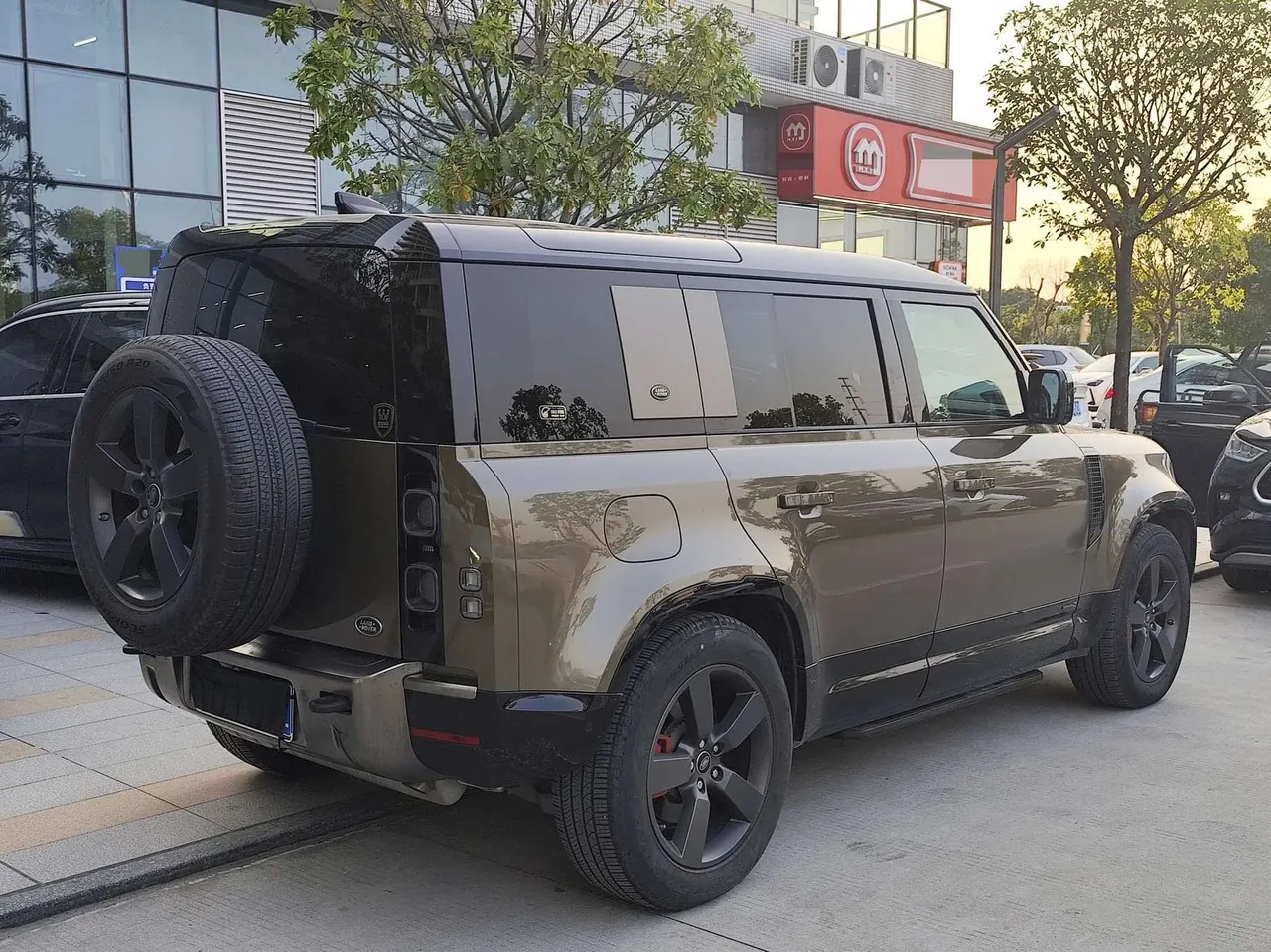 Land Rover Guard (Imported) 2020 Guard 110 3.0T X P400 Automatic Gear 7