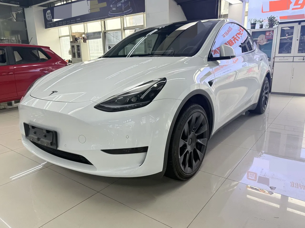 Открыть галерею: Tesla 2022 Model Y rear-wheel drive version automatic transmission