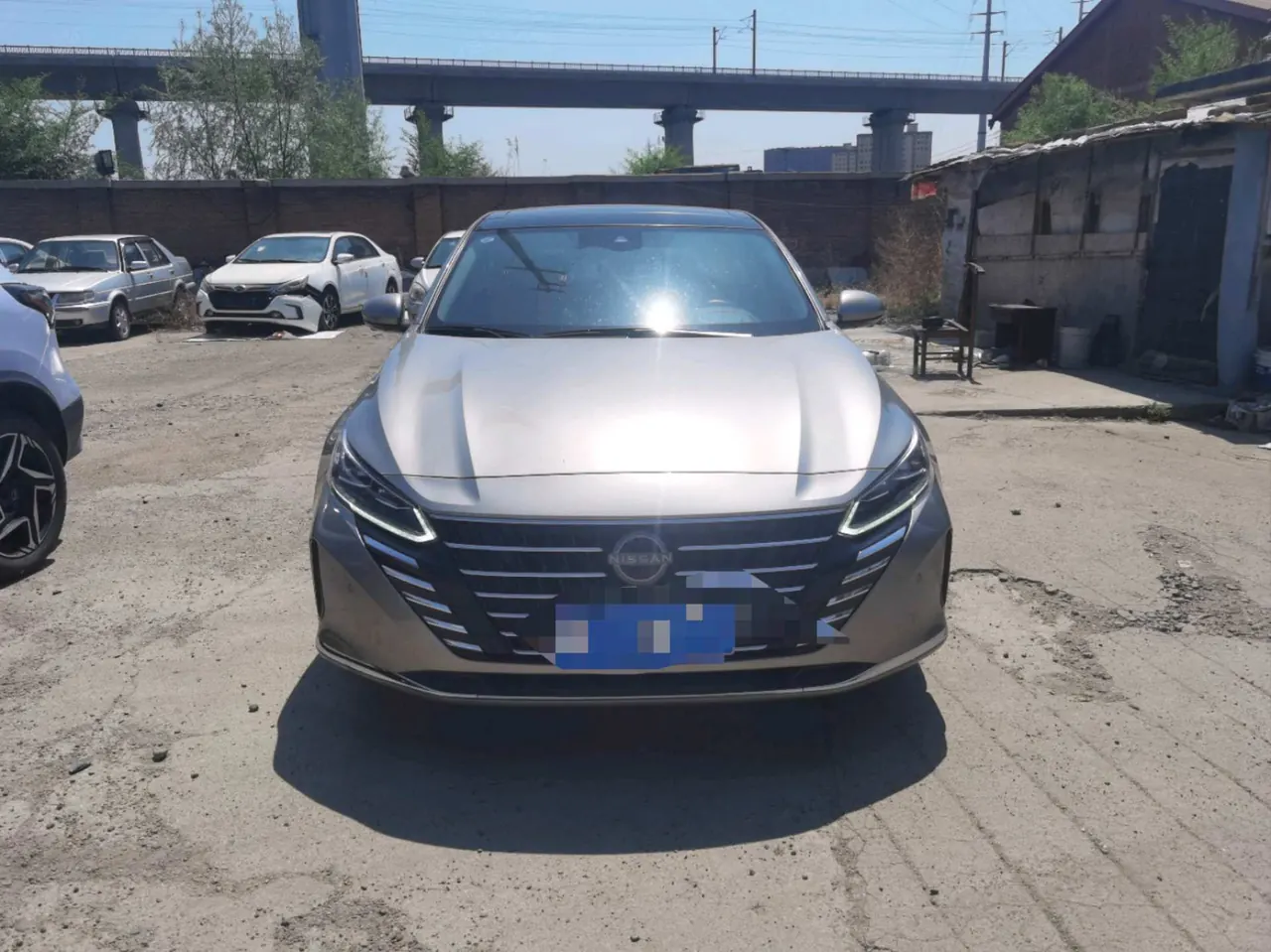 Nissan 2022 Teana 2.0 stepless XL-Upr premium version automatic gear 5