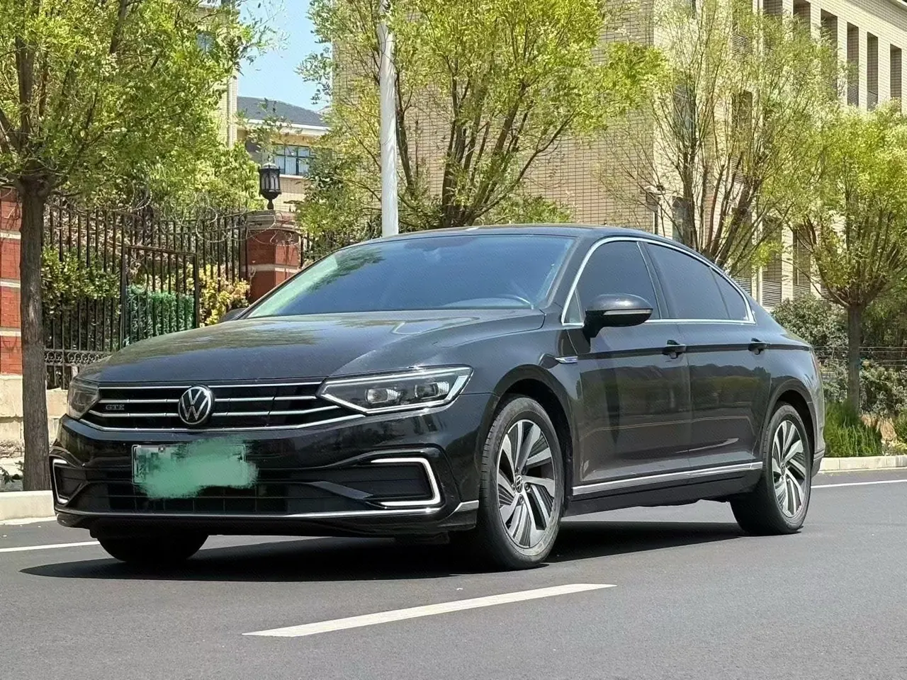 打开图片灯箱:Volkswagen Magotan New Energy 2022 Magotan GTE 1.4T Luxury Automatic Gear
