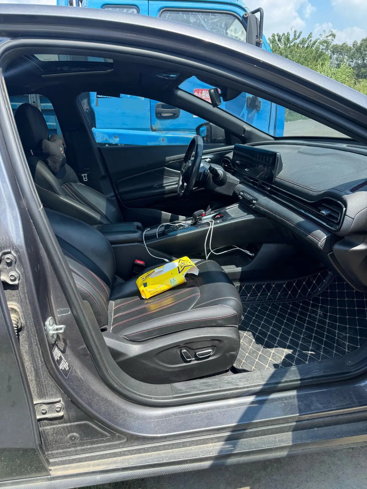 Trumpchi 2023 Shadow Leopard 1.5T 270T Shadow Leopard J16 Edition, Automatic Transmission 5