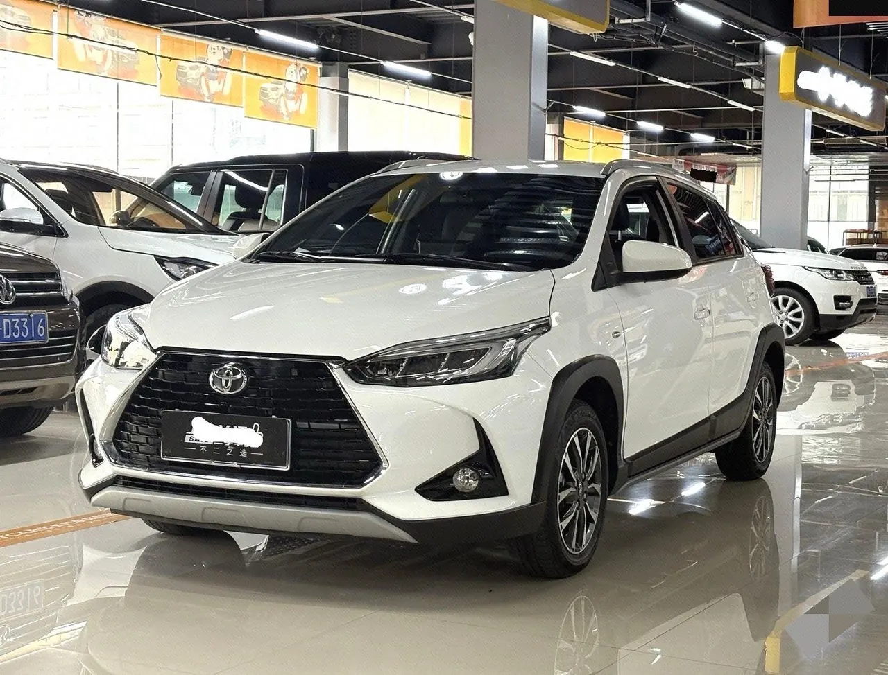 Открыть галерею: Toyota yaris 2022 YARiS L to dazzle 1.5 stepless luxury PLUS version of automatic gear