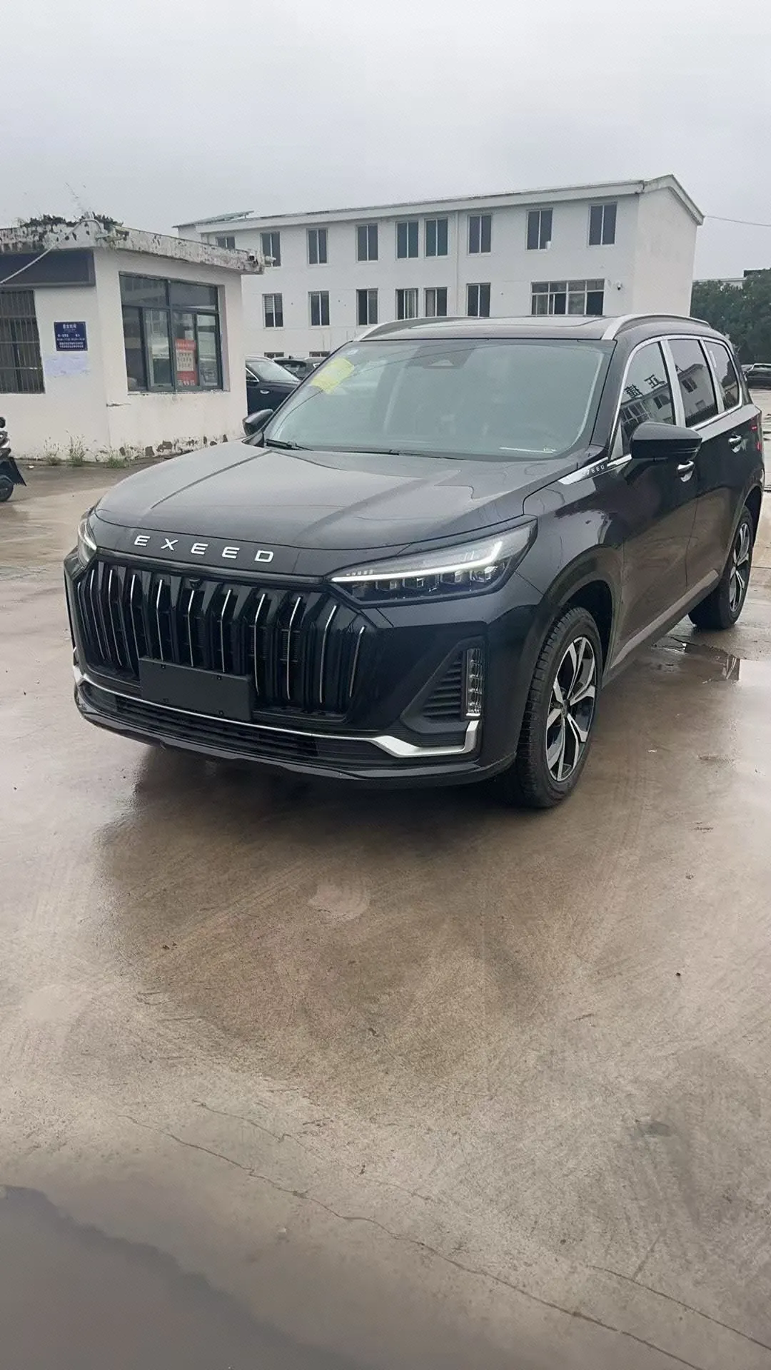 Xingtu 2026 Moon 2.0T 400T Two-Drive Star Edition 7-seat Automatic Gear - View 1