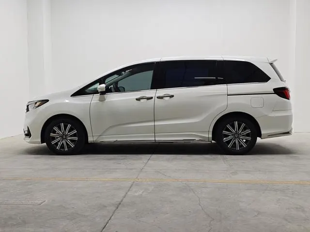 Honda 2024 Odyssey Hybrid 2.0 Stepless Sharp and Pleasant Edition Automatic Gear 3