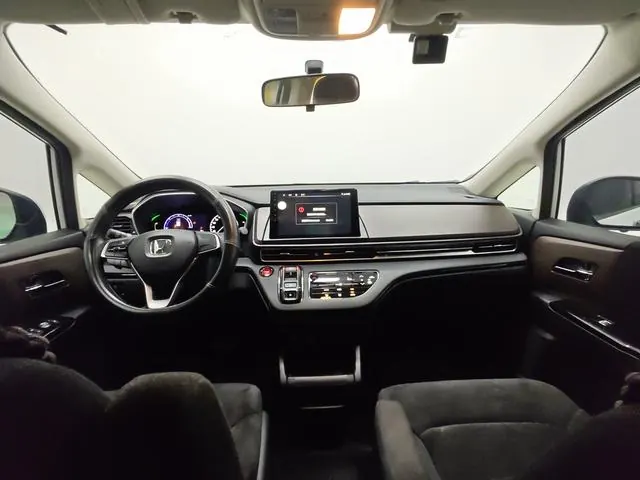 Honda 2024 Odyssey Hybrid 2.0 Stepless Sharp and Pleasant Edition Automatic Gear 4