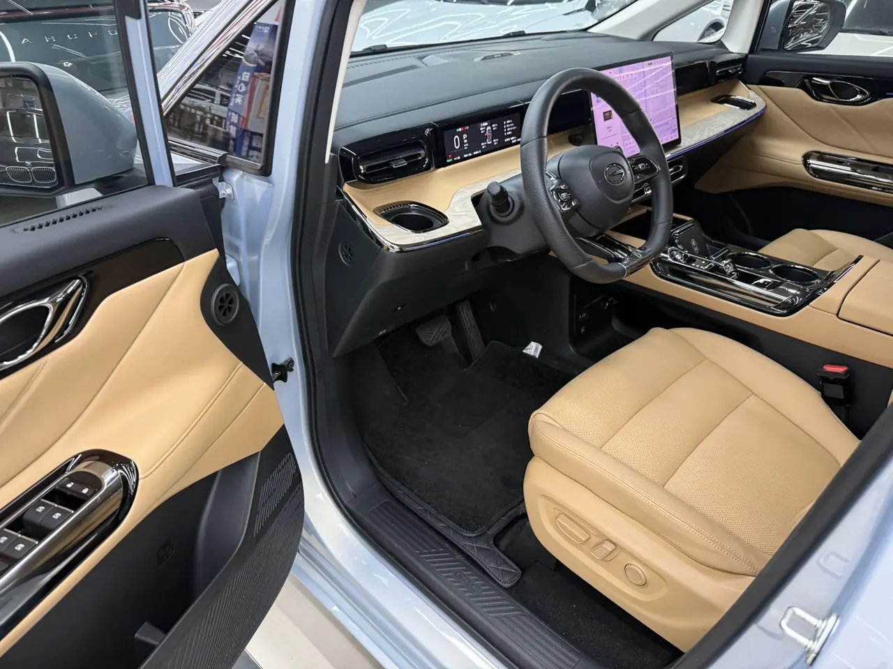 GAC Trumpchi 2024 E8 2.0 150km MAX Automatic Transmission 4