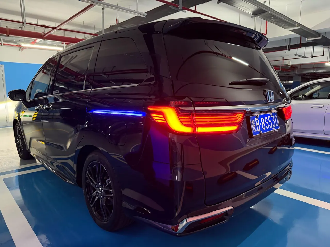 Honda 2024 Odyssey Hybrid 2.0 Stepless Sharp and Glory Edition Automatic Gear 4