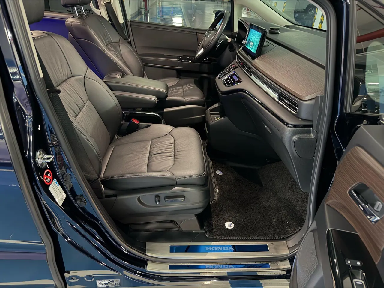 Honda 2024 Odyssey Hybrid 2.0 Stepless Sharp and Glory Edition Automatic Gear 9