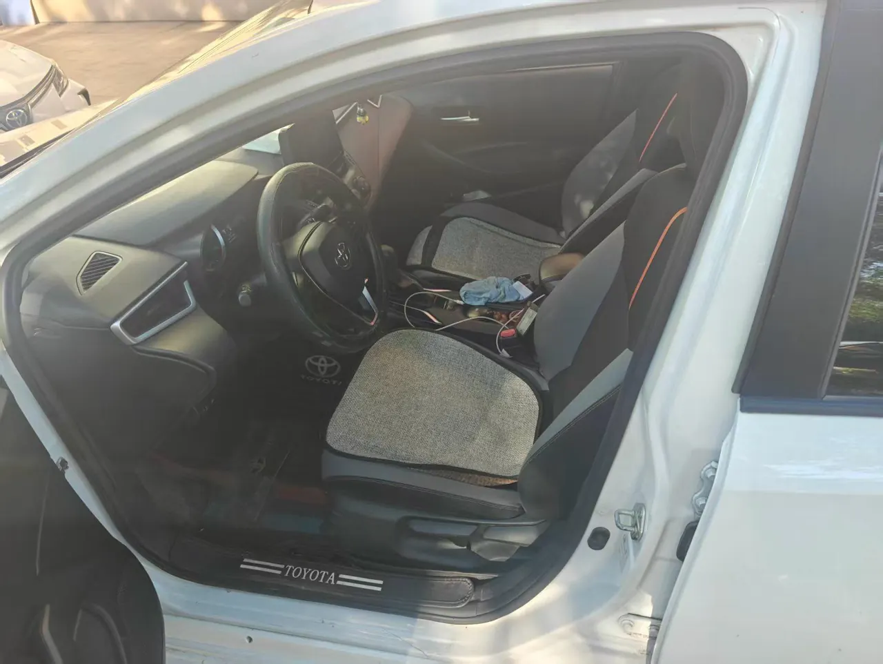 Toyota 2022 corolla 1.2T stepless pioneer PLUS version automatic gear 2