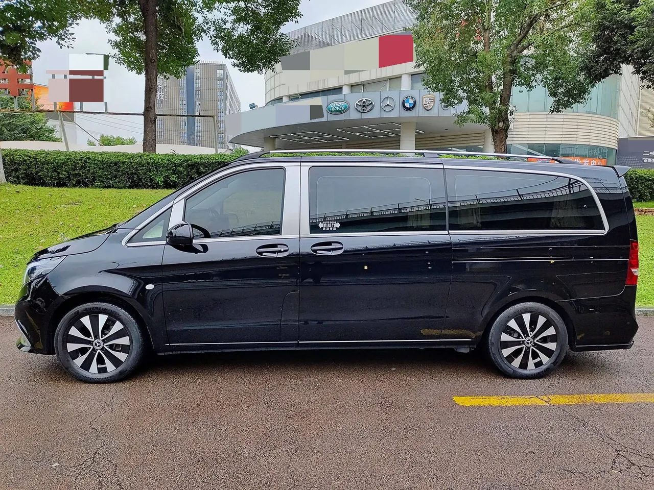 Mercedes Benz 2023 Vito 2.0T Elite Edition 7-seat Automatic Gear 2