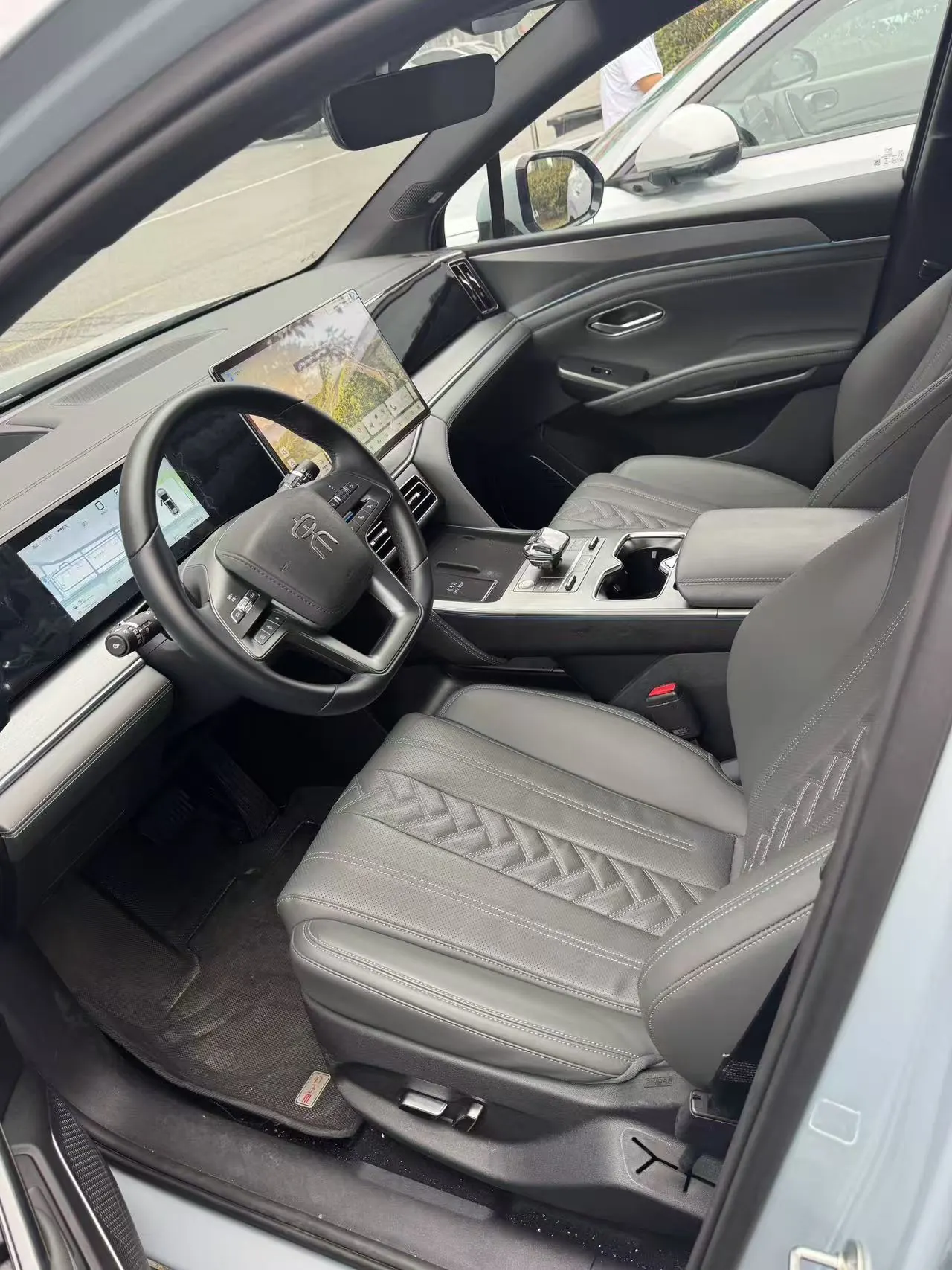 BYD 2024 Song L DM-i 1.5 Stepless 160km Excellent Automatic Transmission 6