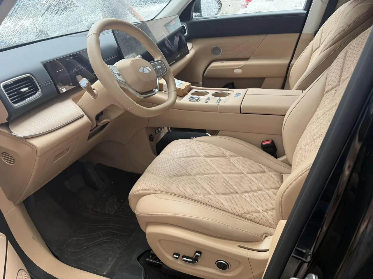 Chery 2026 Fengyun T 11 220 Four-wheel Drive Family Music Automatic Gear 4