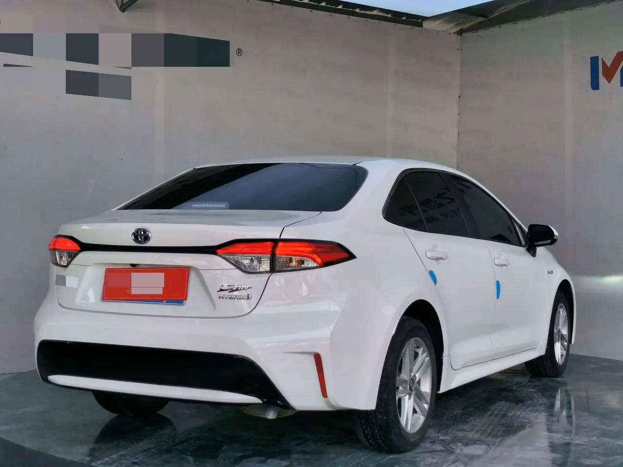 Toyota 2022 Lei Ling Shuangqing 1.8H Stepless Deluxe Edition Automatic Gear 5