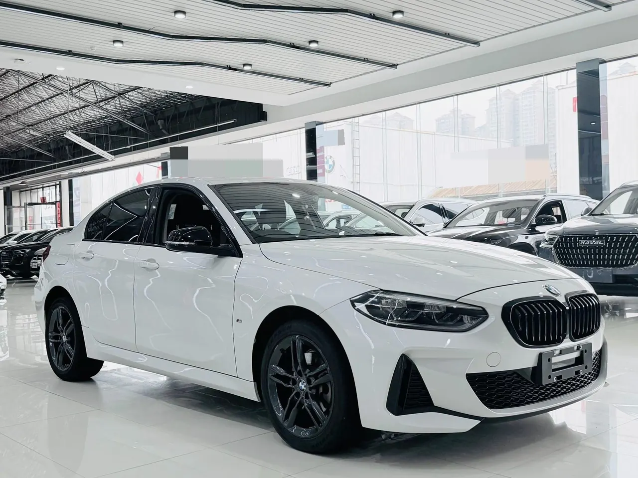 BMW 1 Series 2023 120i 1.5T M Sports Obsidian Yi Edition Automatic Gear 12