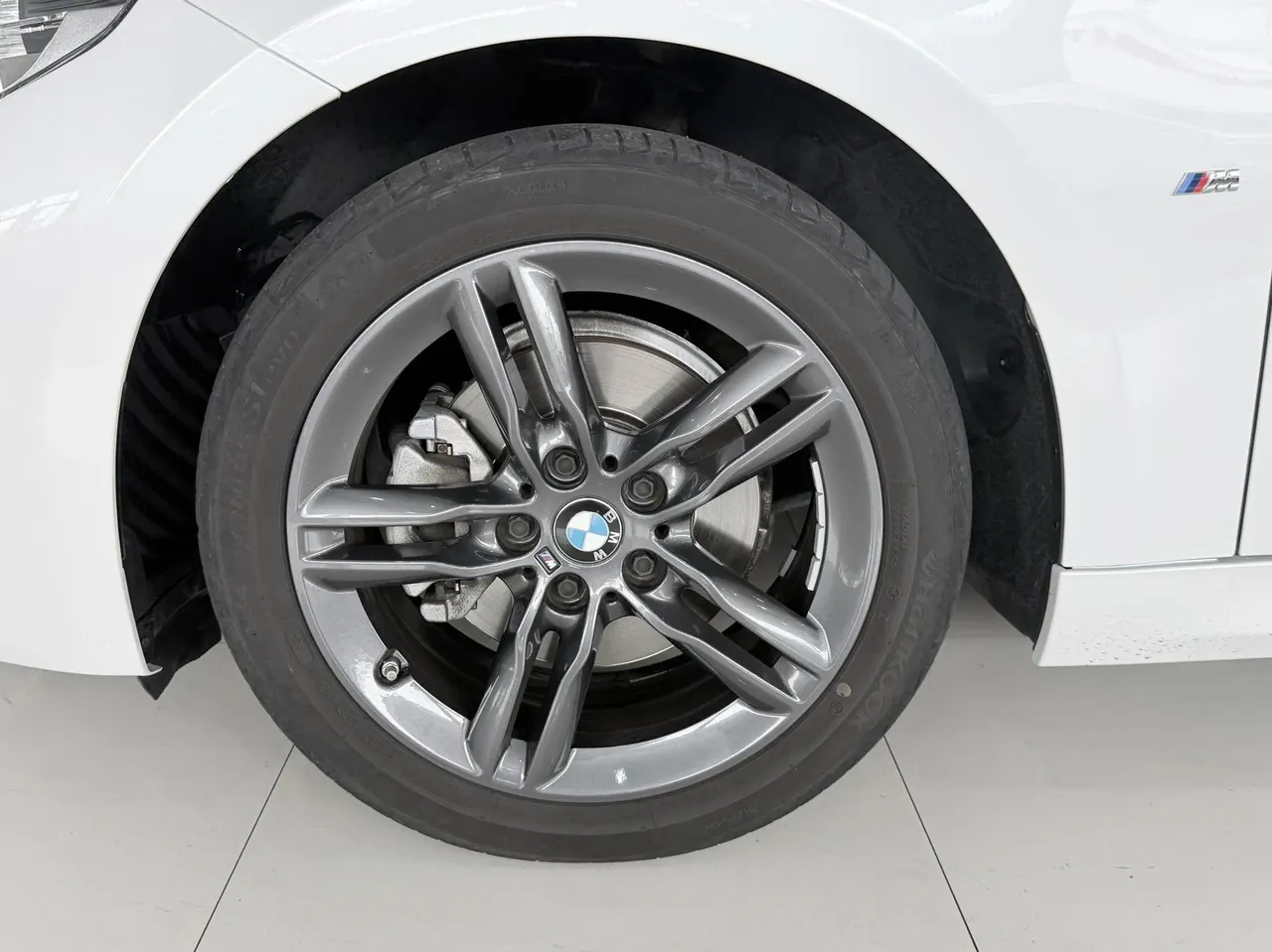 BMW 1 Series 2023 120i 1.5T M Sports Obsidian Yi Edition Automatic Gear 3