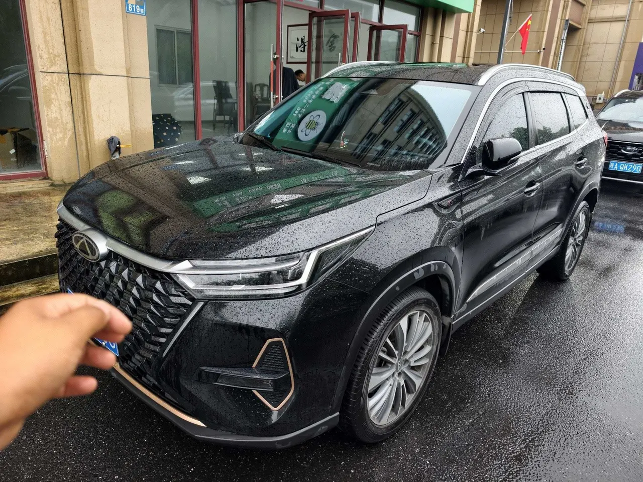 Открыть галерею: Chery 2024 Ruihu 8 PRO 2.0T 390T Champion Edition Two-Drive Peak Edition 7-seat Automatic Gear