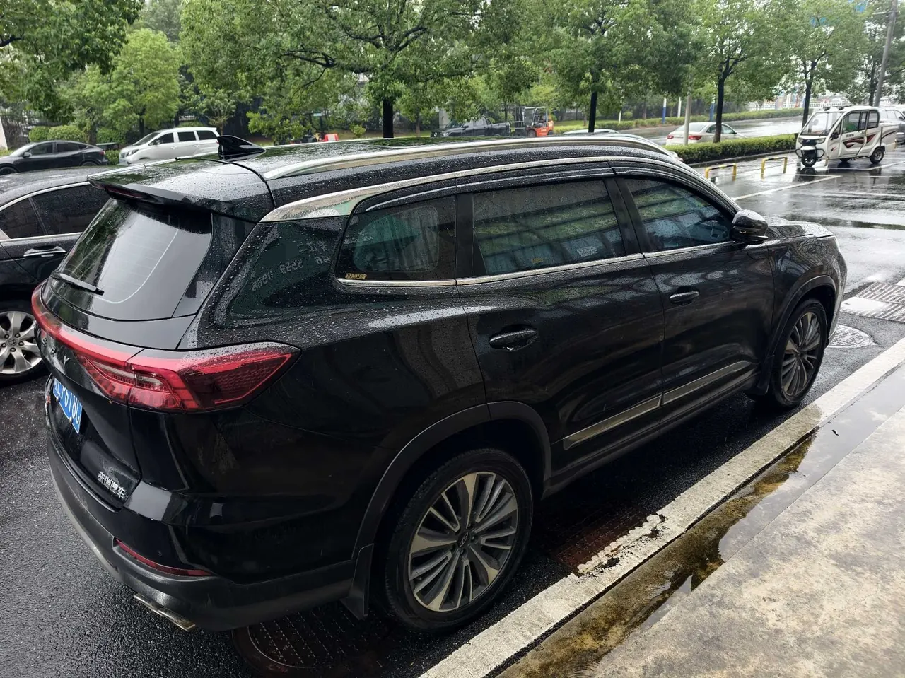 Chery 2024 Ruihu 8 PRO 2.0T 390T Champion Edition Two-Drive Peak Edition 7-seat Automatic Gear 2