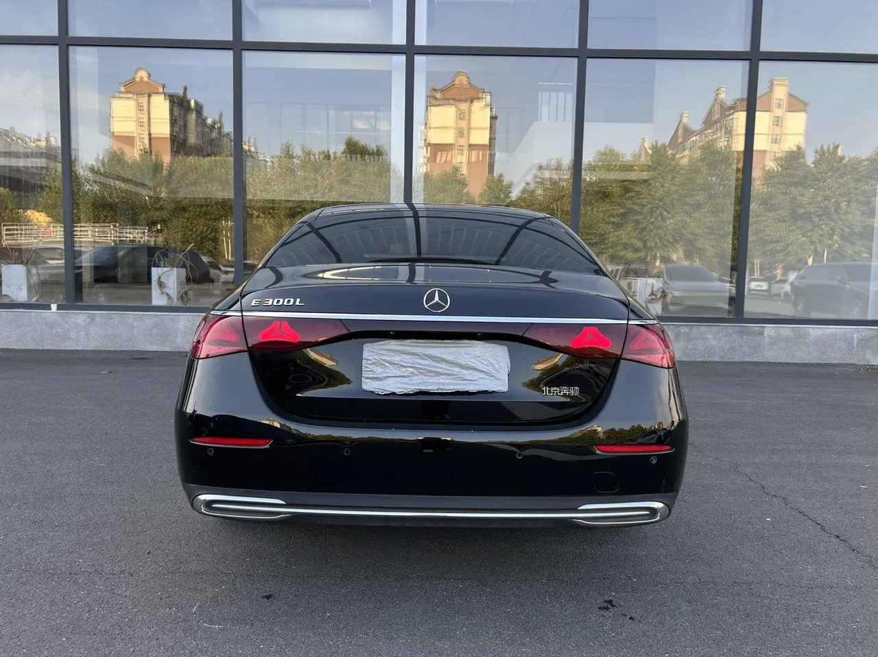 Mercedes Benz E Class 2024 E 300 L 48V 2.0T Luxury Automatic Gear 3