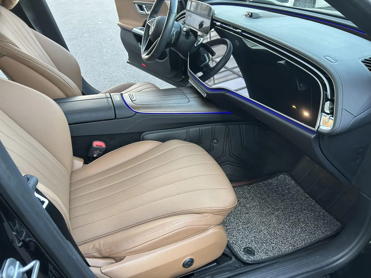 Mercedes Benz E Class 2024 E 300 L 48V 2.0T Luxury Automatic Gear 6