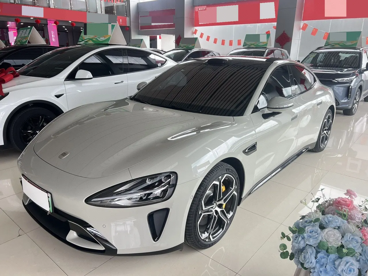 打开图片灯箱:MI 2024 SU 7 830km Rear Drive Ultra Long Endurance High-end Smart Drive Pro Edition Automatic Gear
