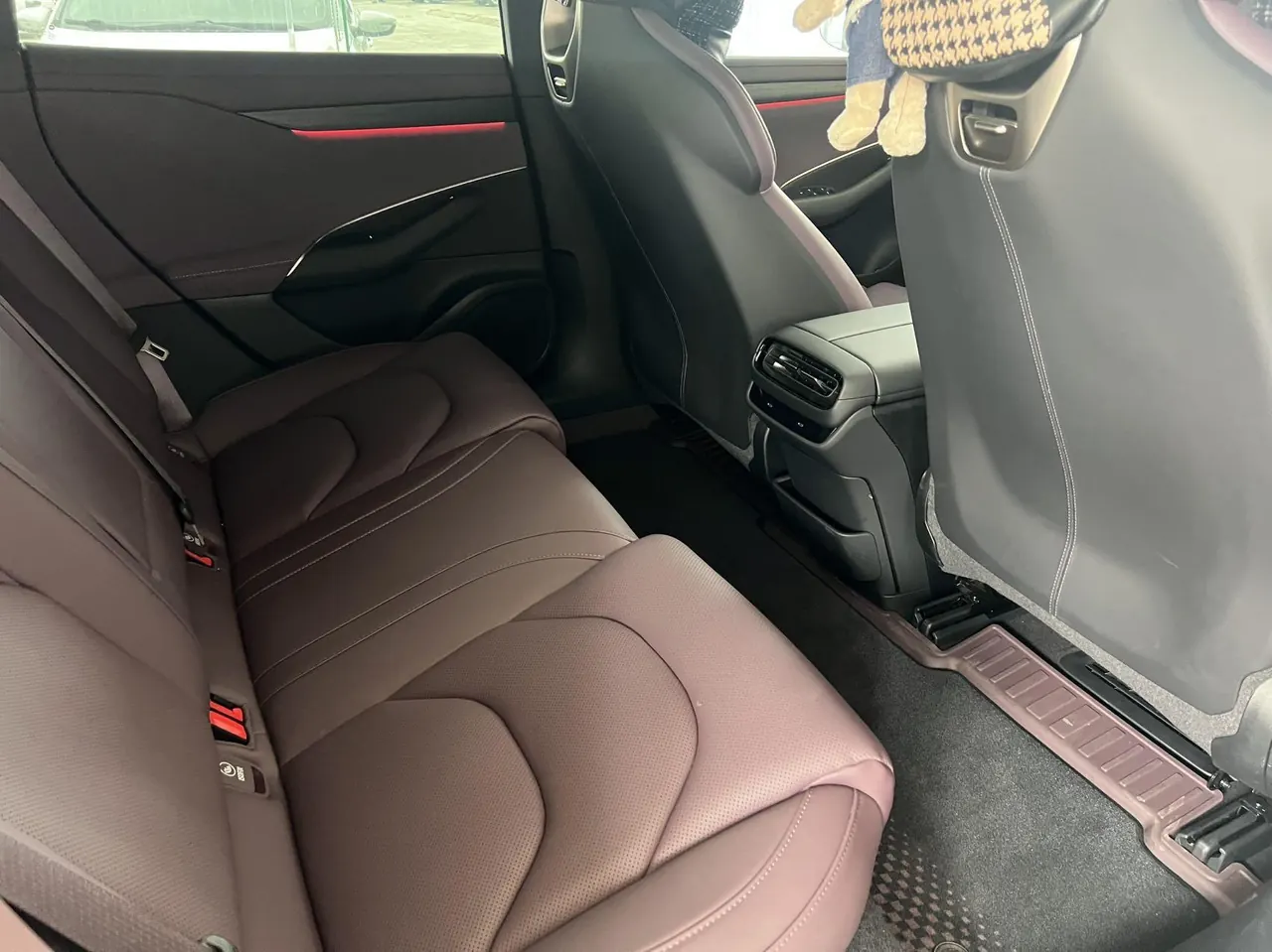MI 2024 SU 7 830km Rear Drive Ultra Long Endurance High-end Smart Drive Pro Edition Automatic Gear 6