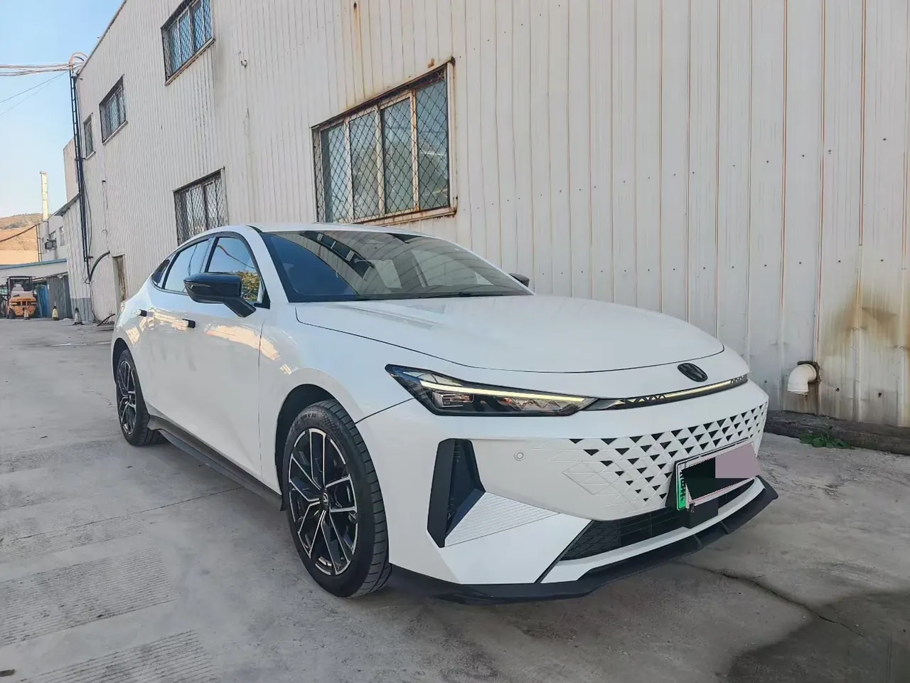 ChangAn 2024 UNI-V Zhidian iDD 1.5 Stepless Blue Whale 136km Zhiku Automatic Gear 2