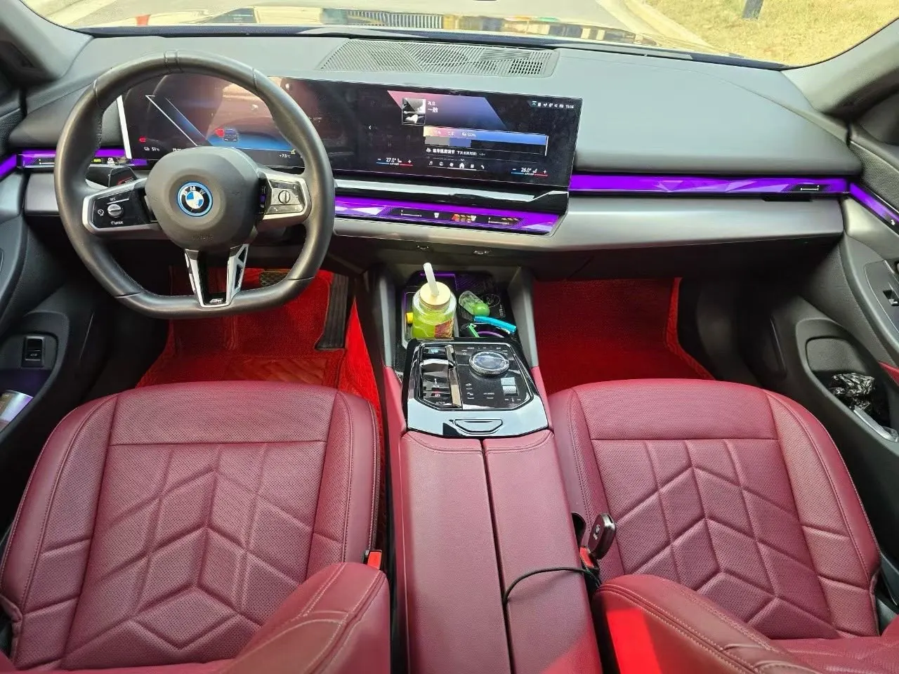 BMW 2024 i5 eDrive 35L M sports suit automatic gear 3