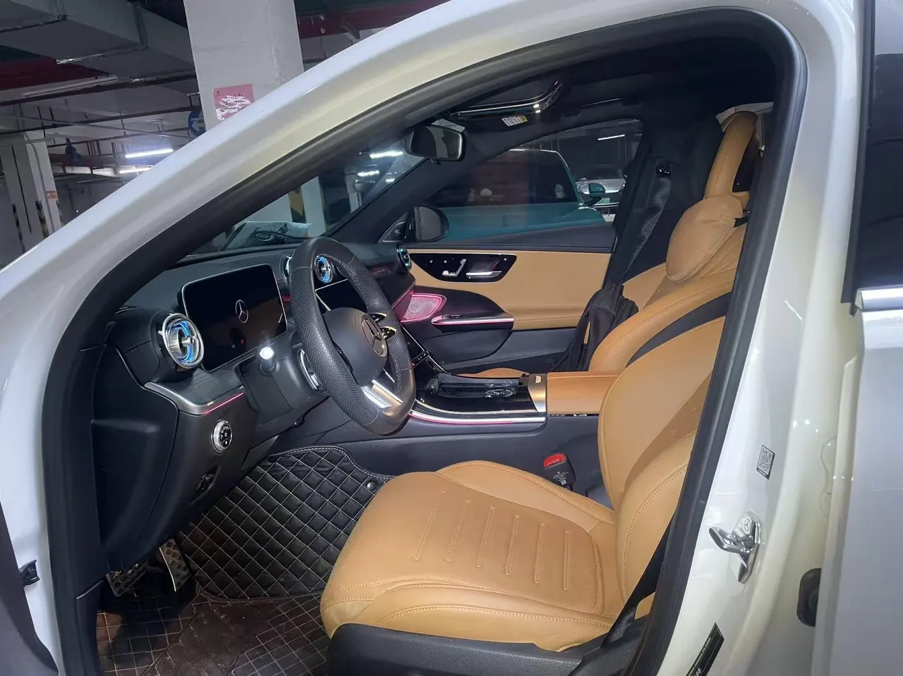 Mercedes Benz Class C 2024 C 350 e L 2.0T (Change 3) Automatic Gear 4