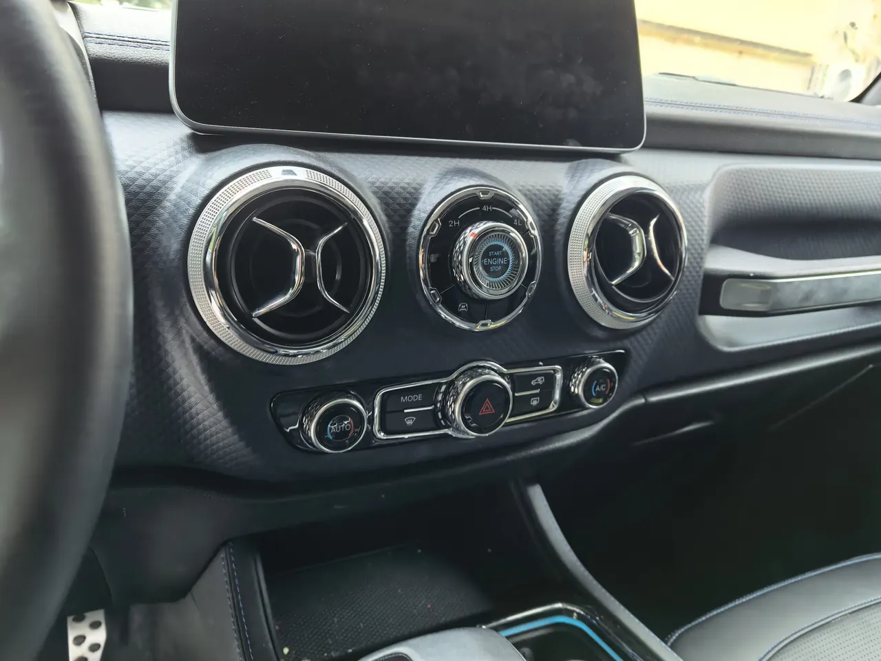 Beijing 2020 BJ40 2.0T 4-wheel drive tribute version chivalrous automatic gear 8