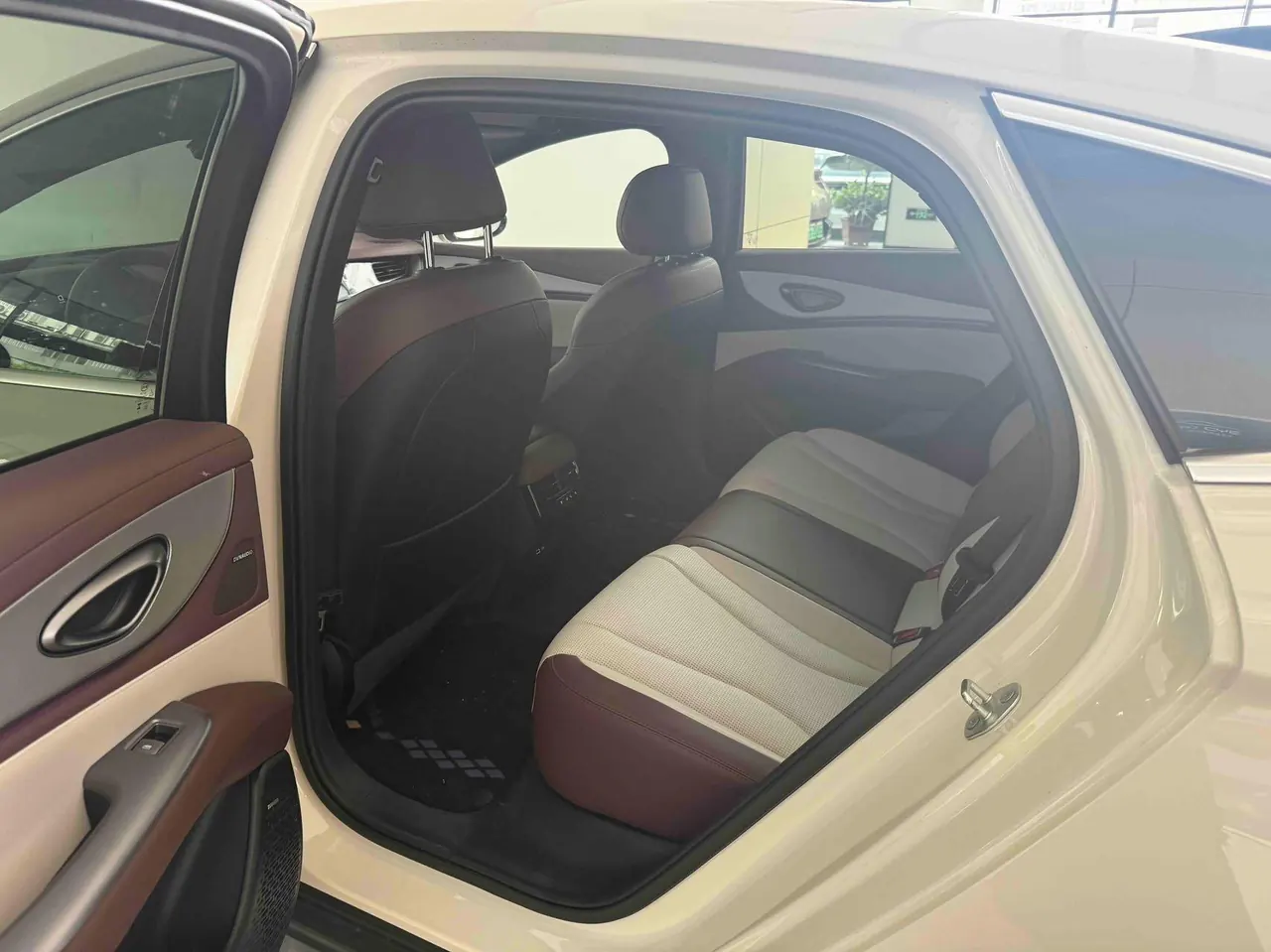 BYD 2026 Seal 07 DM-i 1.5T CVT 230km Flagship Automatic 5