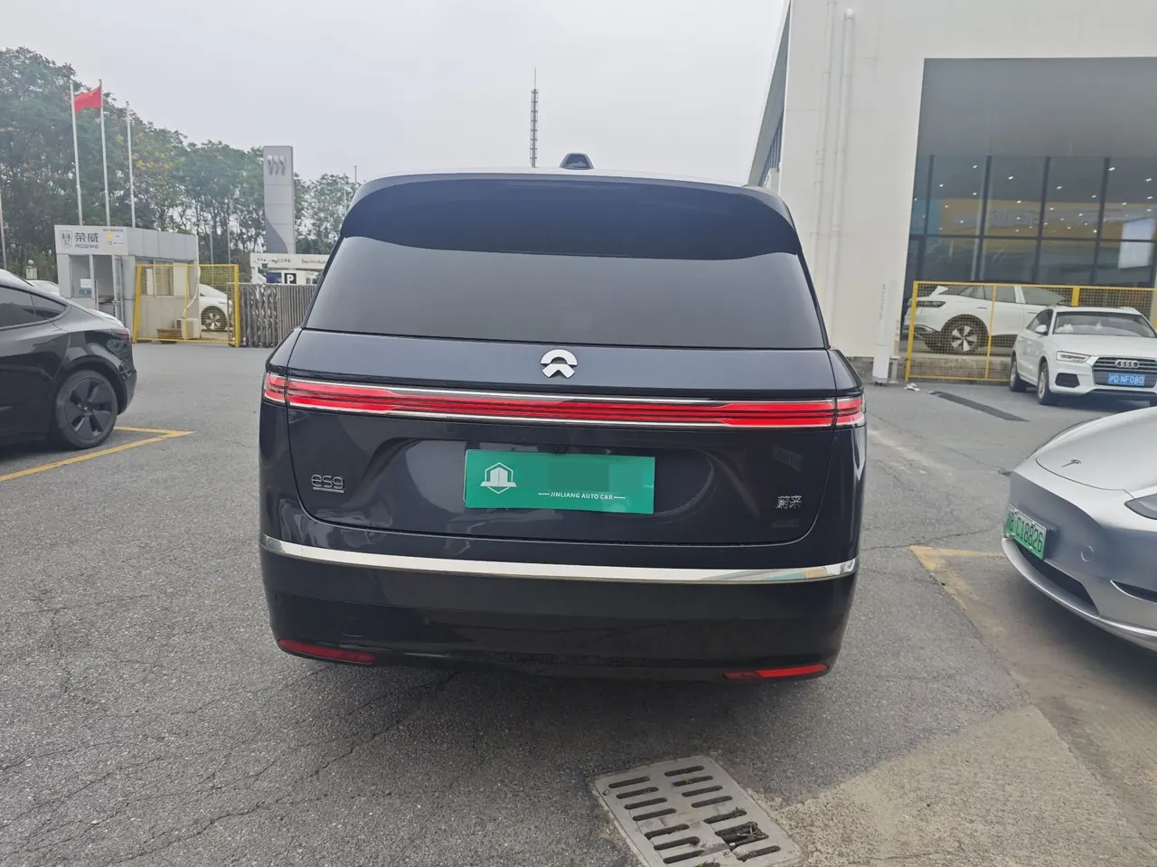 NIO 2026 ES 9 102kWh Administrative Island Signature Edition Automatic Gear 10