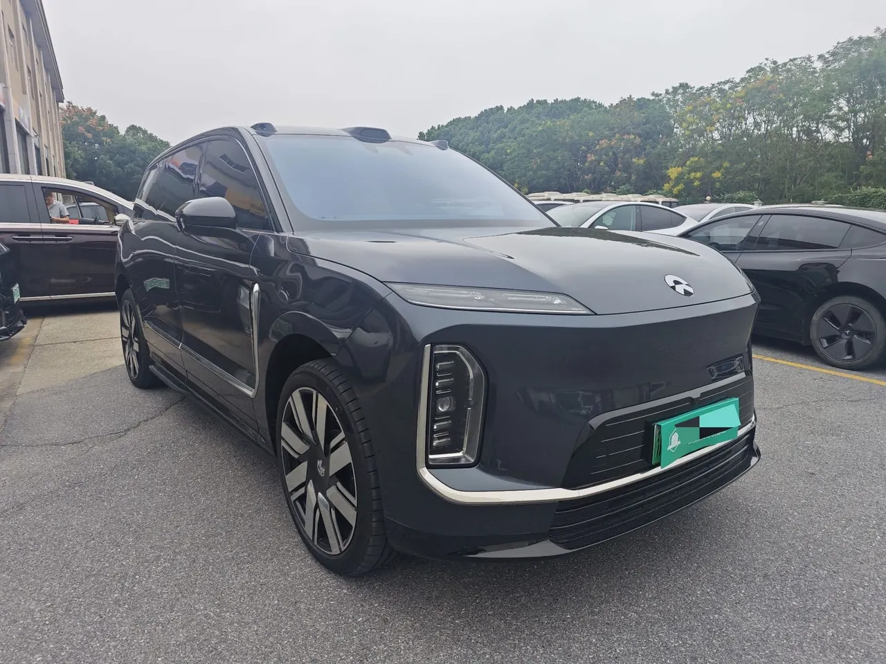 NIO 2026 ES 9 102kWh Administrative Island Signature Edition Automatic Gear 2