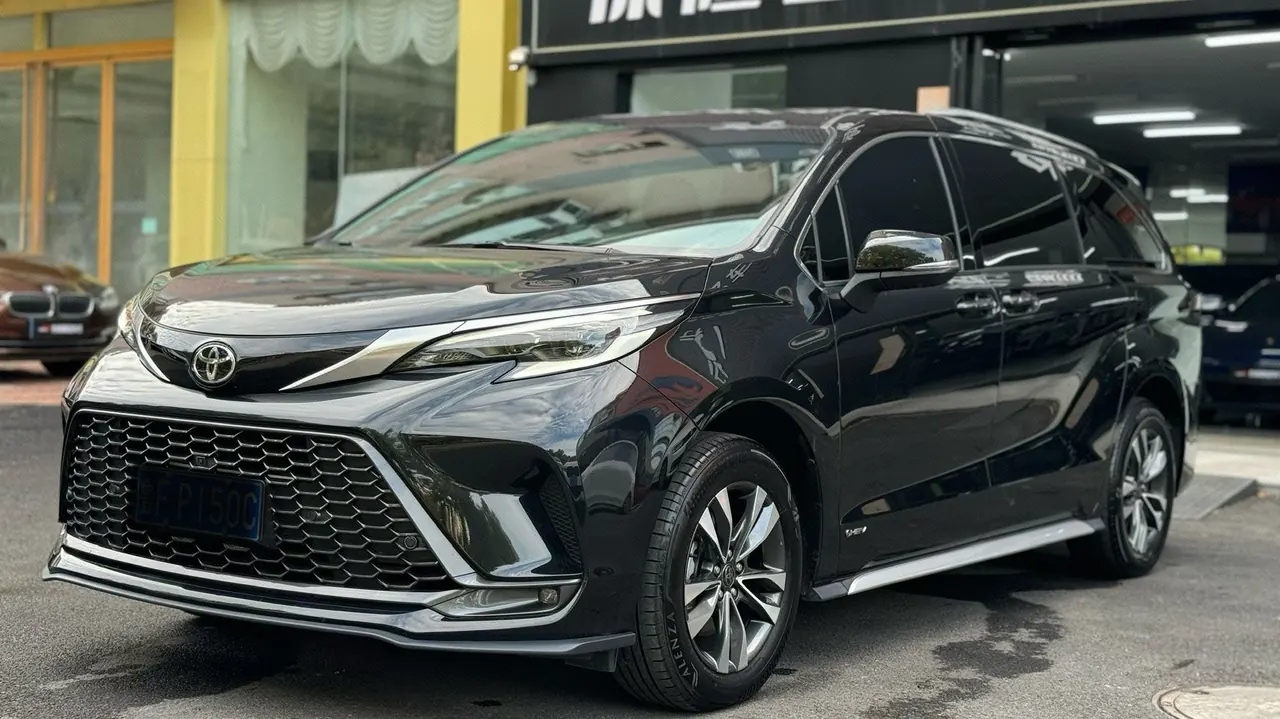 Open image lightbox: Toyota 2024 Grevia HYBRID 2.5 Stepless Premium PLUS 4WD Automatic Gear