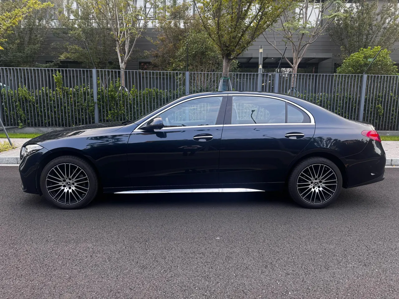 Mercedes Benz Class C 2026 C 260 L 48V 2.0T Sports Edition Automatic Gear 3
