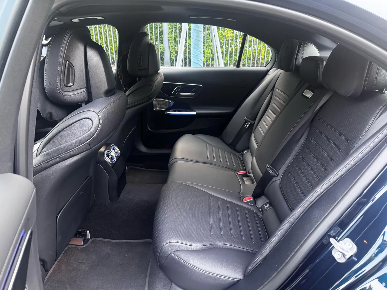 Mercedes Benz Class C 2026 C 260 L 48V 2.0T Sports Edition Automatic Gear 5