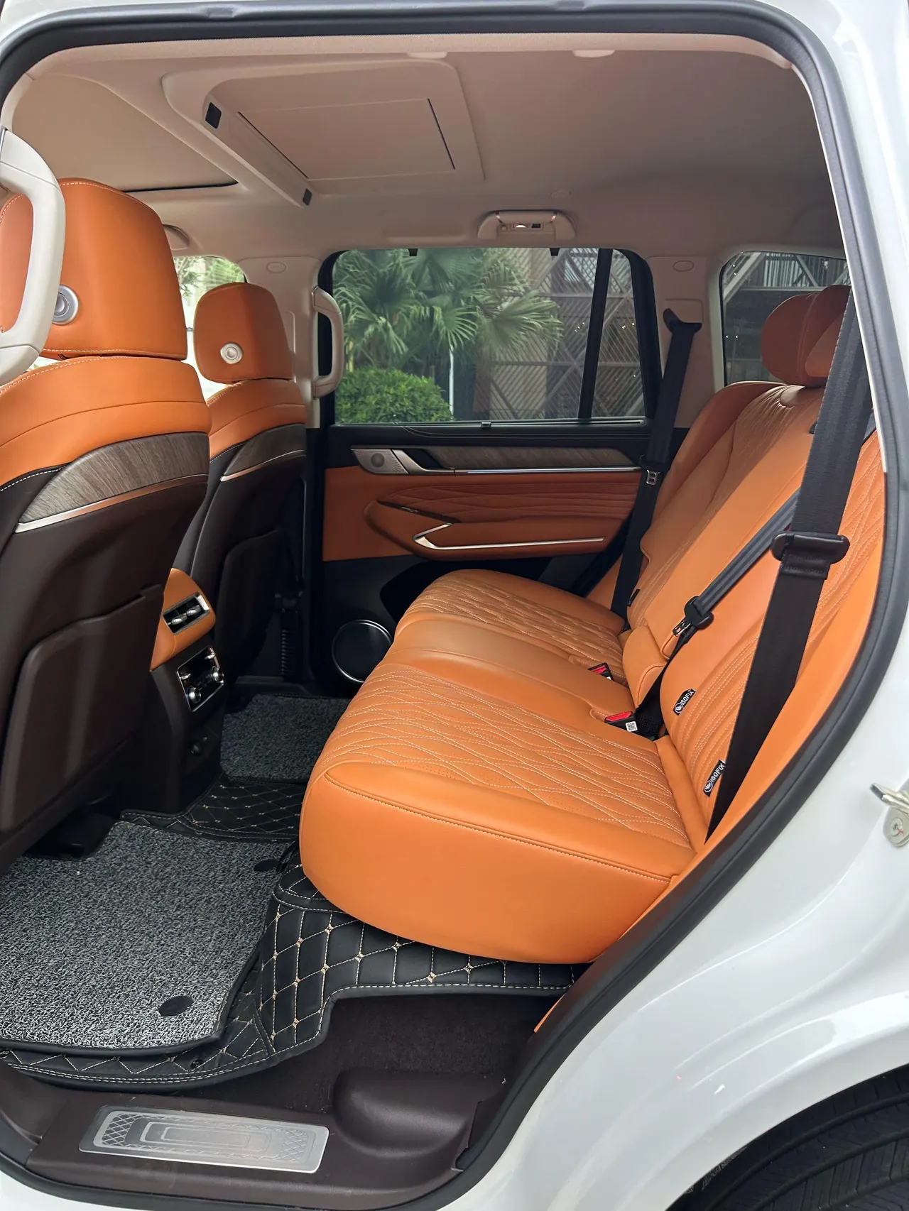 Tank 500 New Energy 2026 Model Tank 500 Hi4-T 2.0T Smart Enjoyment Version Automatic Transmission 6