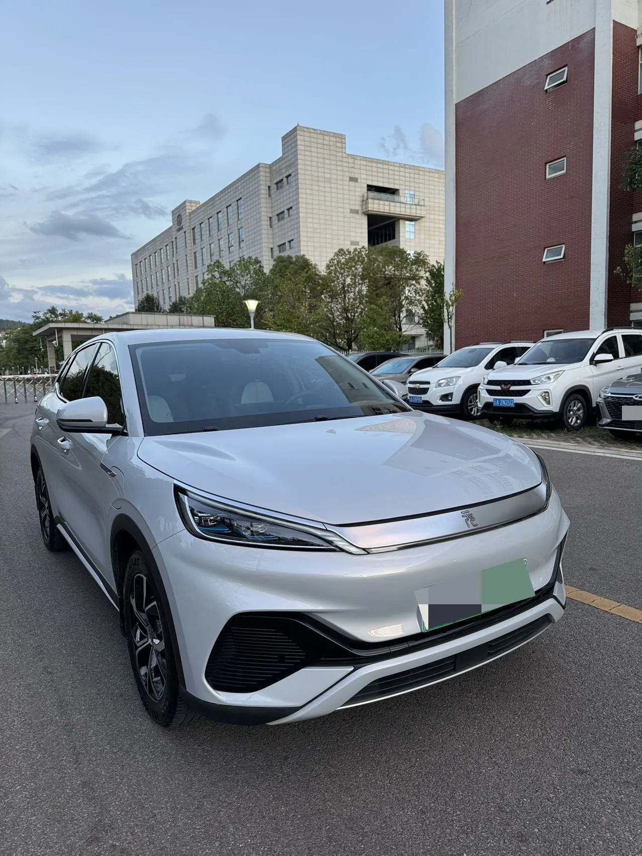 BYD yuan PLUS 2022 yuan PLUS 430KM luxury automatic gear 2