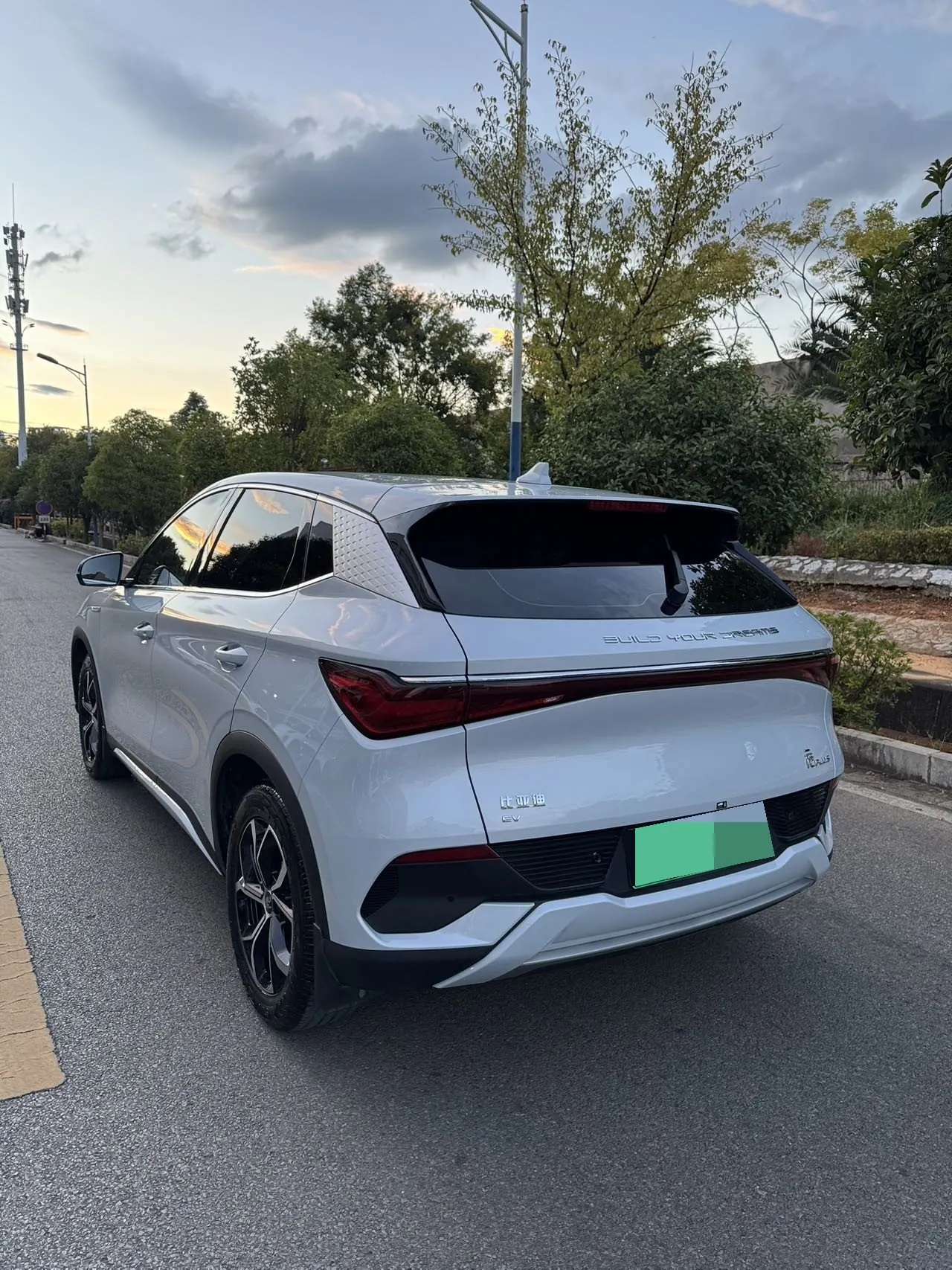BYD yuan PLUS 2022 yuan PLUS 430KM luxury automatic gear 3