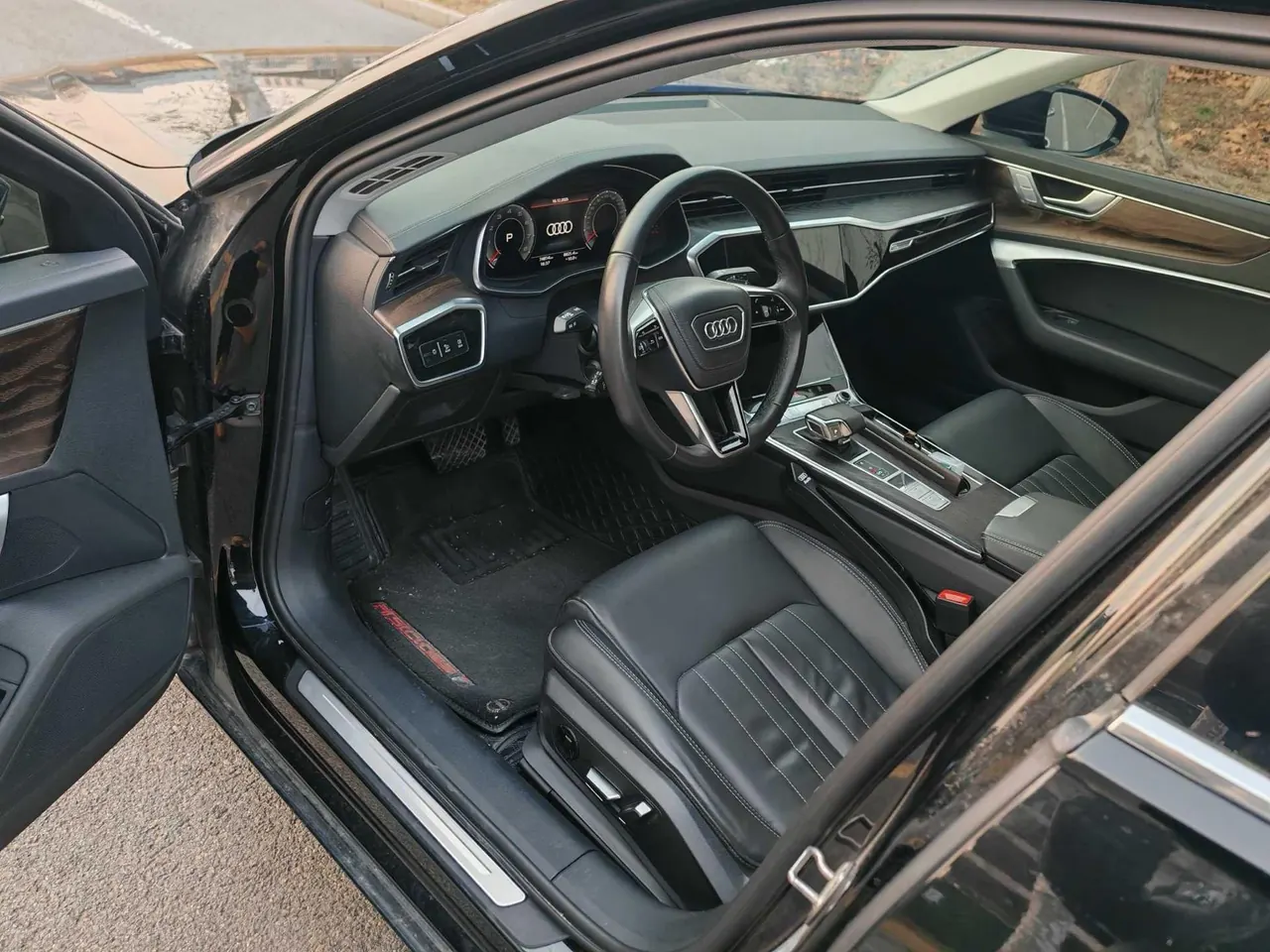 Audi 2024 A6L 2.0TFSI 45TFSI Zhenzhiya Automatic Gear 5